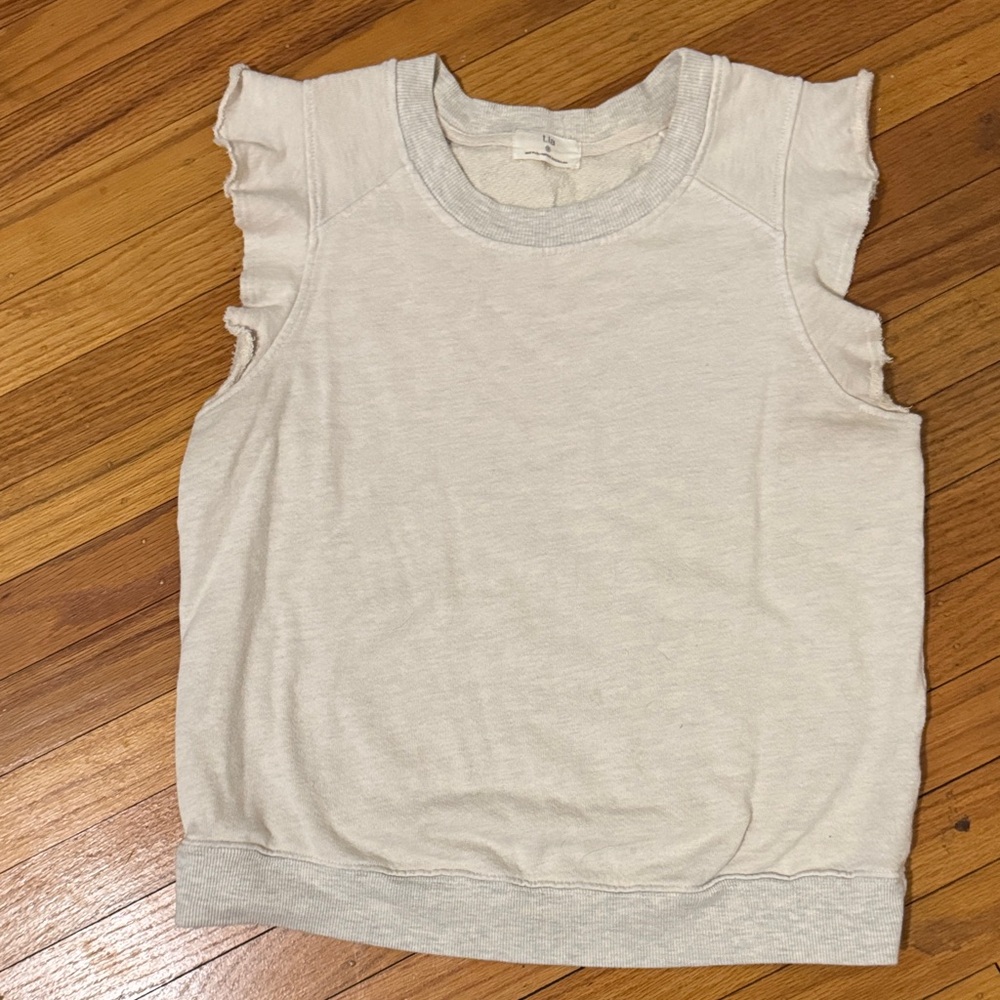 T.La Ruffle-Sleeve Cutoff Top